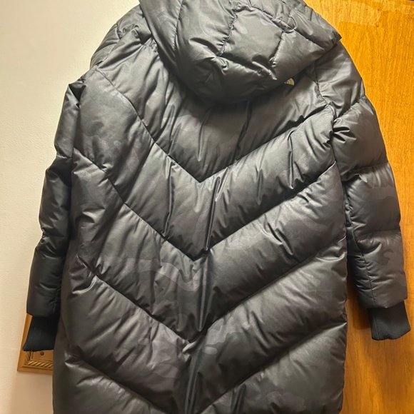 THE NORTH FACE, 550 Down Fill Hooded Jacket/Coat, size Medium - Picture 3 of 6